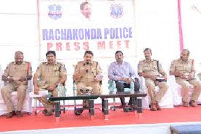 The two gangs involved in theft were arrested by the Rachakonda police