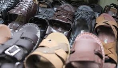 केरल में जल्द ही बाजार के फुटवियर को टक्कर देंगे जेल में बने जूते