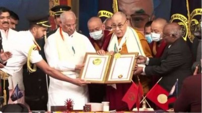 Gandhi Mandela Foundation honours Dalai Lama with peace award