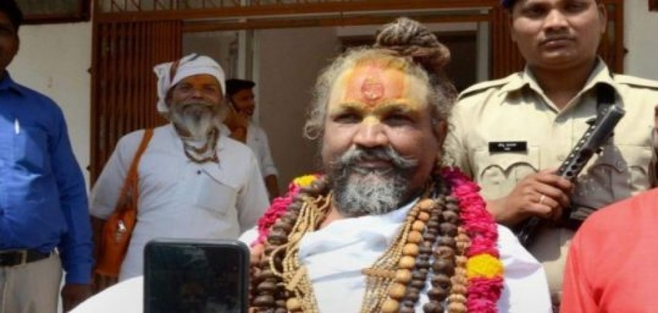 Computer baba walks out of jail after 11 days