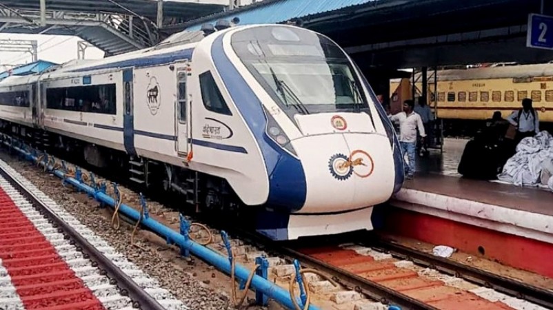 Indian Railways to Roll Out Sleeper Version of Vande Bharat Trains by March 2024