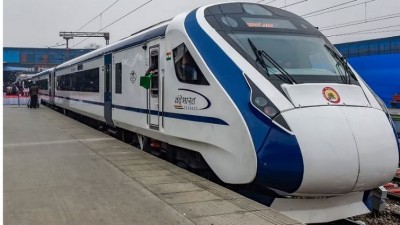 India's First Vande Bharat Overnight Train Linking Chennai – Bengaluru Easing Festive Rush