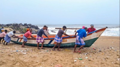 Cyclone Fengal Nears Chennai: Schools Closed, Fishermen Warned to Stay Ashore