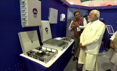 PM launches 5G services at Sixth India Mobile Congress