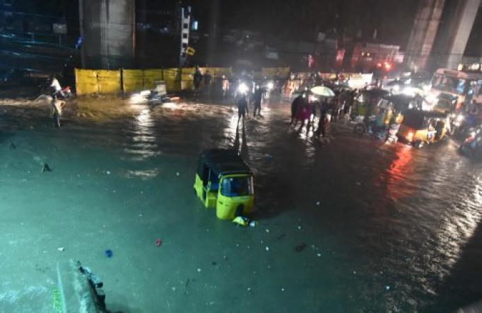 Cloudburst elicited havoc in Hyderabad drowns in 2-hour deluge