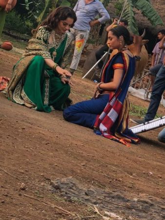 Manikarnika: See photos, Kangana Ranaut and Ankita Lokhande shares great bonding on the sets