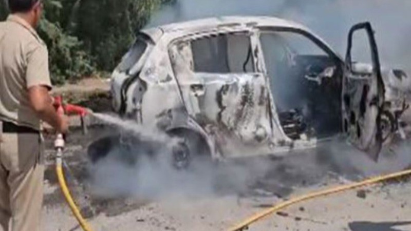 Car Catches Fire Near Toll Plaza in Jhajjar, Haryana; No Injuries Reported