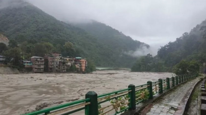 Glacial Lake Outburst Triggers Flash Floods, in Sikkim Leaving 23 Army Personnel Missing