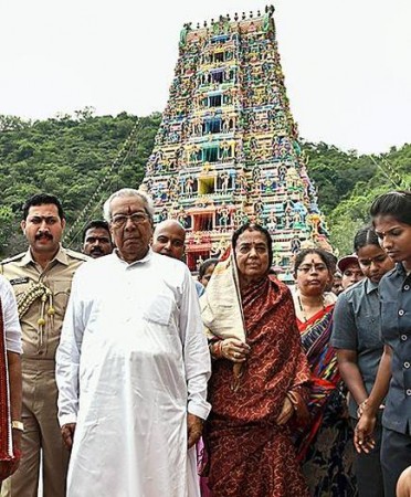 Very happy to visit Indrakeeladri Temple: Andhra Pradesh Governor