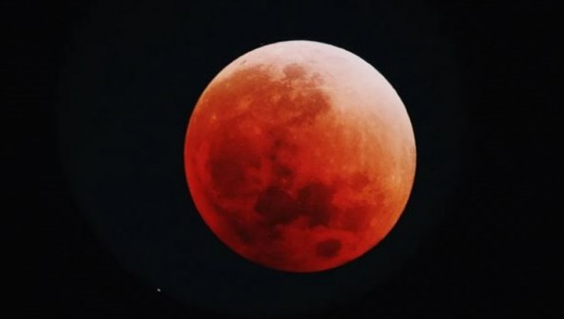 Lunar Eclipse 2023 in India: Chandra Grahan, Sutak Timing, and More