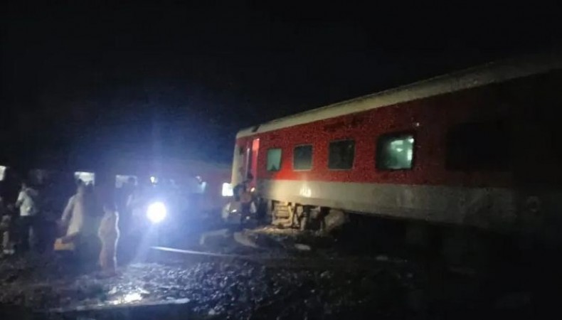 Bihar Train Accident LIVE Update: 4 Fatalities, 80 Injuries as North East Express Derails