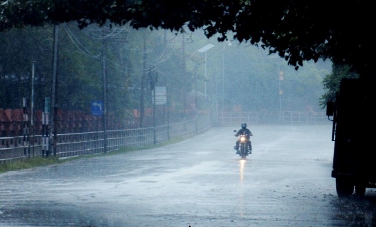 Heavy rain warning in Delhi, Haryana and UP to be affected