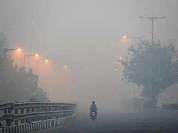 सर्वेक्षण में हुआ बड़ा खुलासा, दिल्ली में 65% घरों में है प्रदूषण से संबंधित बीमारियाँ