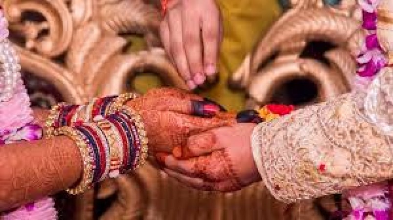 सरकार लड़कियों के लिए शादी की 'सही उम्र' तय करेगी: प्रधानमंत्री मोदी