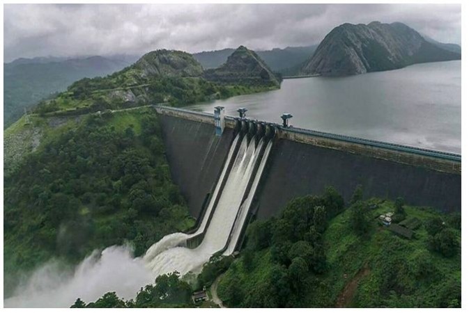 Kerala: IMD issues Orange, Yellow alerts in various districts