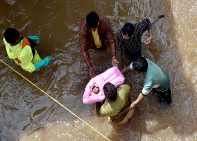 तेलंगाना बाढ़ पीड़ित को केजरीवाल ने की 15 करोड़ रुपये  की सहायता का एलान