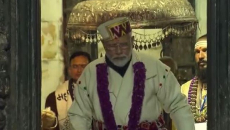 PM Narendra  Modi performs puja at Kedarnath Temple