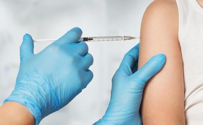 Medical students can be trained to vaccinate, people can get vaccinated soon