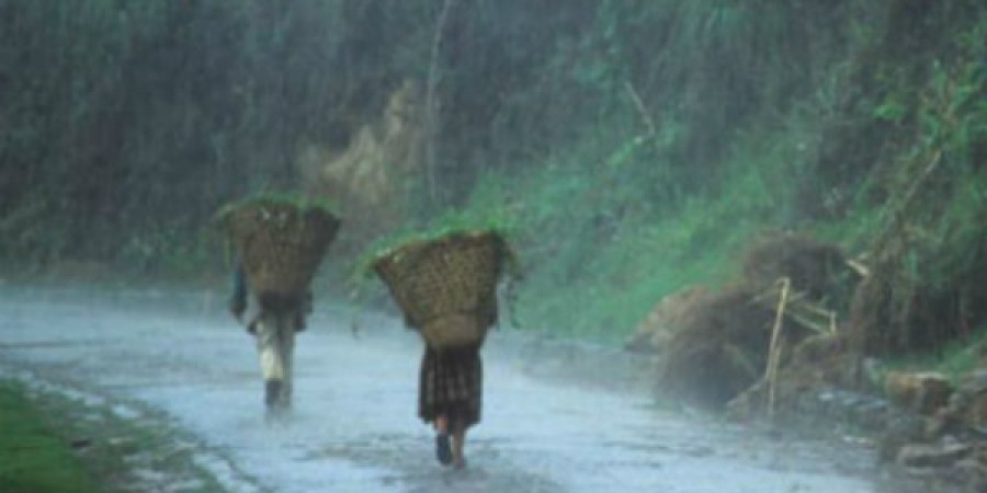 Good news for UP farmers, 20 districts to receive heavy rains for two days