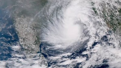 West Bengal: One Dead in Cyclone Dana; Over 2-Lakh Evacuated, Says Mamata Banerjee