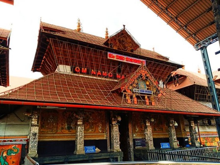 Kerala: Guruvayur Temple head priest Chennas Narayanan Namboothiripad dies