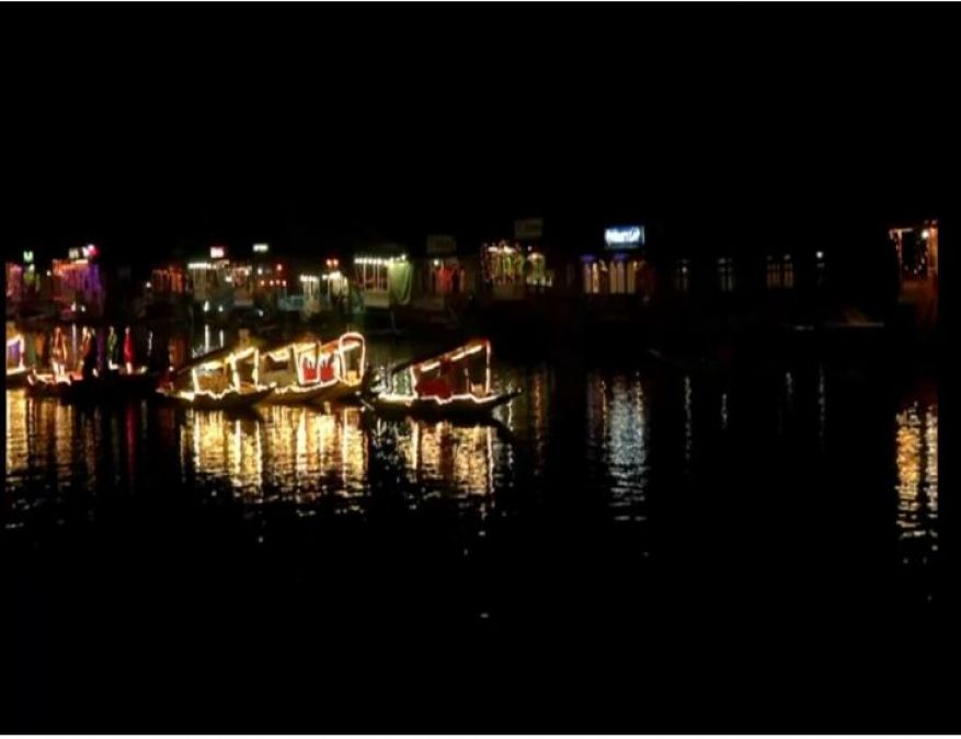 Asia’s first ‘floating cinema’ launched at Srinagar's Dal Lake
