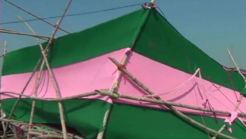 Stage collapses at Pappu Yadav's campaign rally in Minapur constituency