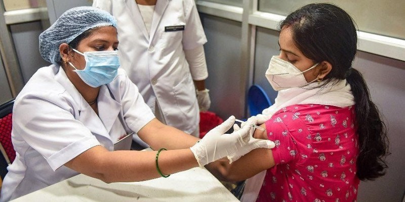 बेंगलुरु ने कोविड टीकाकरण में एक करोड़ का आंकड़ा किया पार