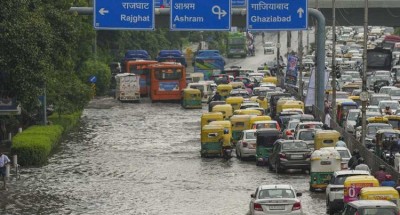 Heavy Rains Drench Delhi, Causing Waterlogging and Traffic Chaos