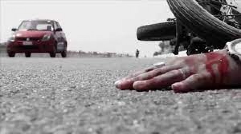 पूर्वी गोदावरी में सड़क दुर्घटना में दो की मौत और तीन हुए घायल