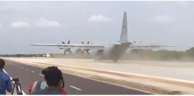 Aircraft with Rajnath Singh, Gadkari lands at Emergency Field Landing in Rajasthan