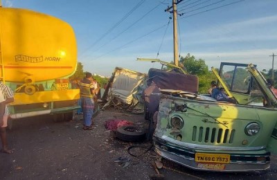 Four women killed in lorry-van collision