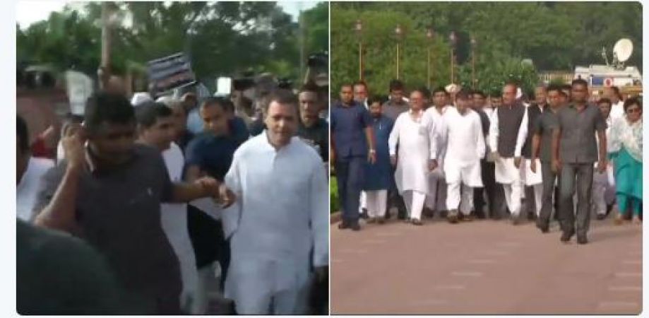 Bhaat Bandh Live updates : Rahul Gandhi arrives at Rajghat to join  protest against fuel price hike
