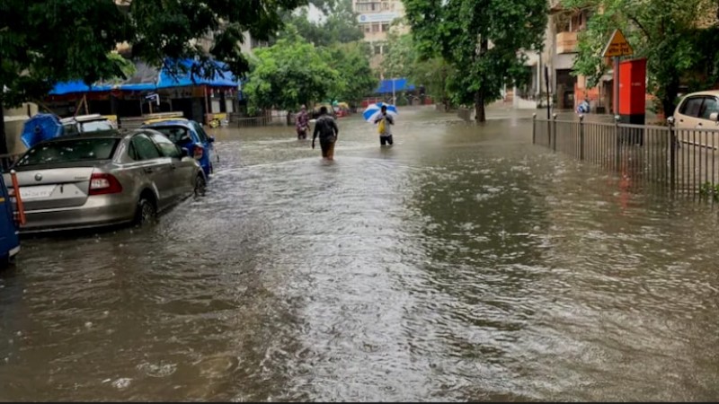दिल्ली में मचा हाहाकार, खराब मौसम के चलते रोजाना जा रही है लोगों की जान