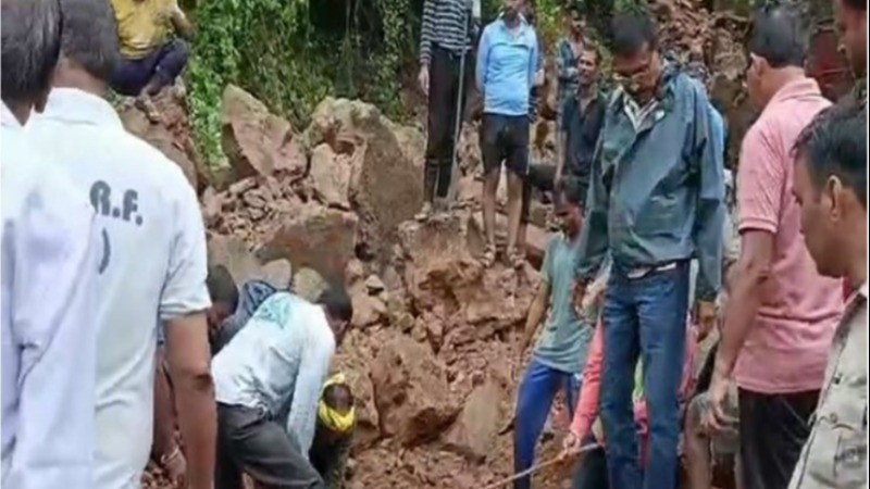 Seven Dead, Two Injured at Datia Fort Wall Collapse in MP