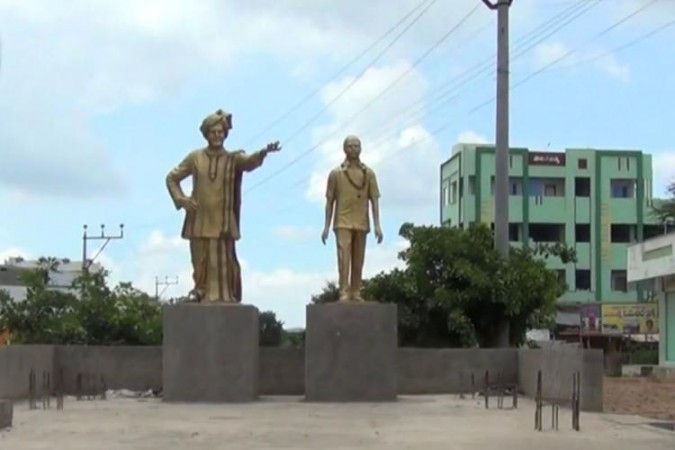 Scuffle continues in Guntur after statue of NTR gets removed