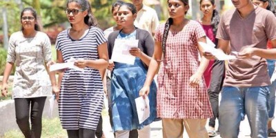 Telangana: NEET aspirants face trouble due to change in exam centre at the end moment
