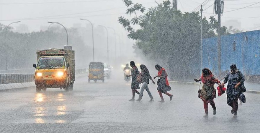 Met Dept predicts heavy rainfall in these areas of Karnataka