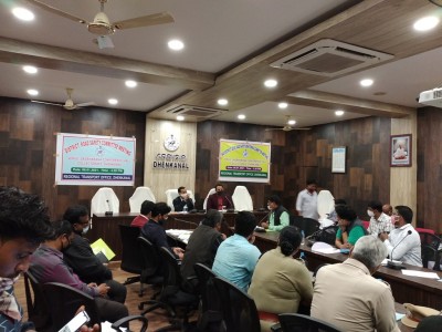 Meeting of the Level Road Safety Committee was held in the Collectorate.
