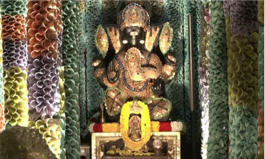 Sri Sathya Ganapati Temple in Bangalore  Adorns with Crores of Rupes for Ganesh Chaturthi