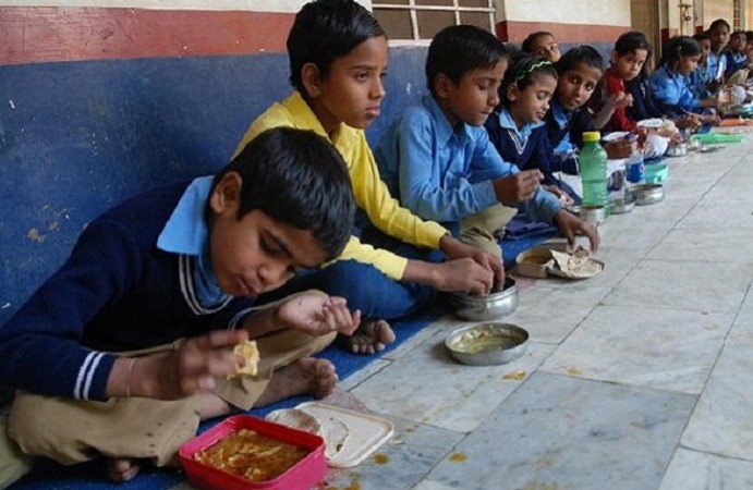 31 students in Telangana schools become ill from food poisoning