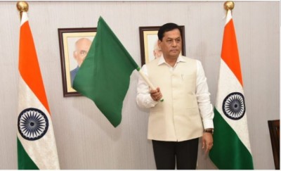 जवाहरलाल नेहरू पोर्ट ट्रस्ट ने बौने कंटेनरों के लिए ट्रेन सेवा को हरी दिखाई झंडी