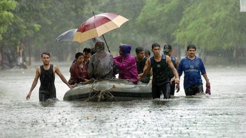 Mumbai Rains: Woman Drowns in Open Drain Amid Heavy Downpour, Red Alert Issued for City