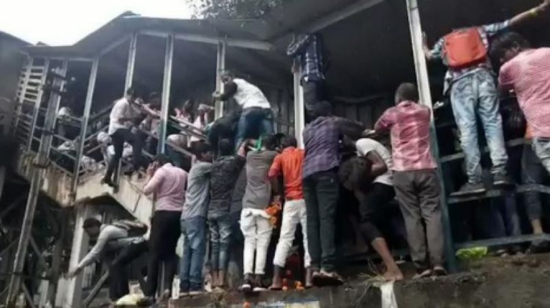 Mumbai: 20 dead, many wounded in stampede at Elphinstone station footbridge