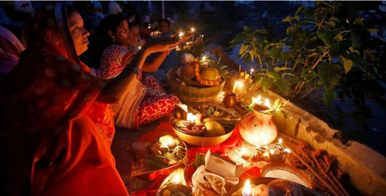 Delhi Govt bans Chhath Puja celebrations in public places, river banks
