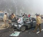 कोहरे के कारण टकराए 25 वाहन, 4 की मौत