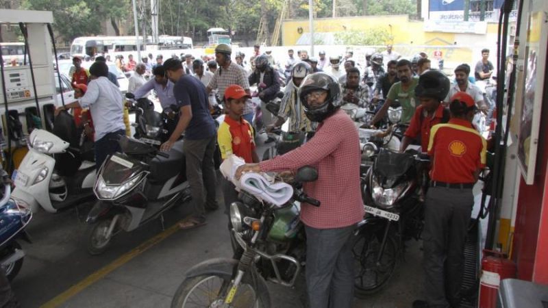Good news on the day of ‘Hindu Nav Varsh’, Petrol-Diesel rates are down