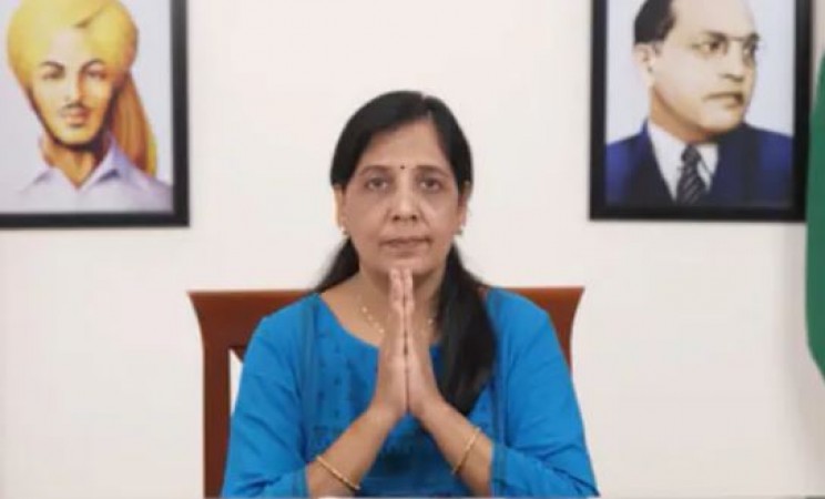 Meeting with Sunita Kejriwal: AAP MLA Display of Unity and Support