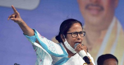 Bengal Polls: Election Commissioner bans Mamata from campaigning for 24 hours