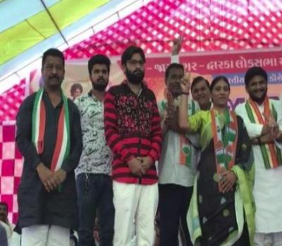 After Ravindra Jadeja joined BJP, His sister, father join Congress